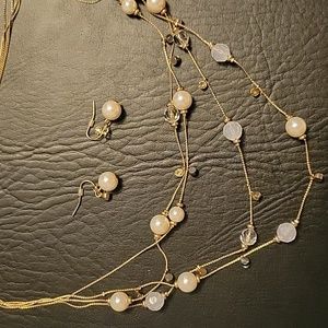Faux pearl necklace and earring set